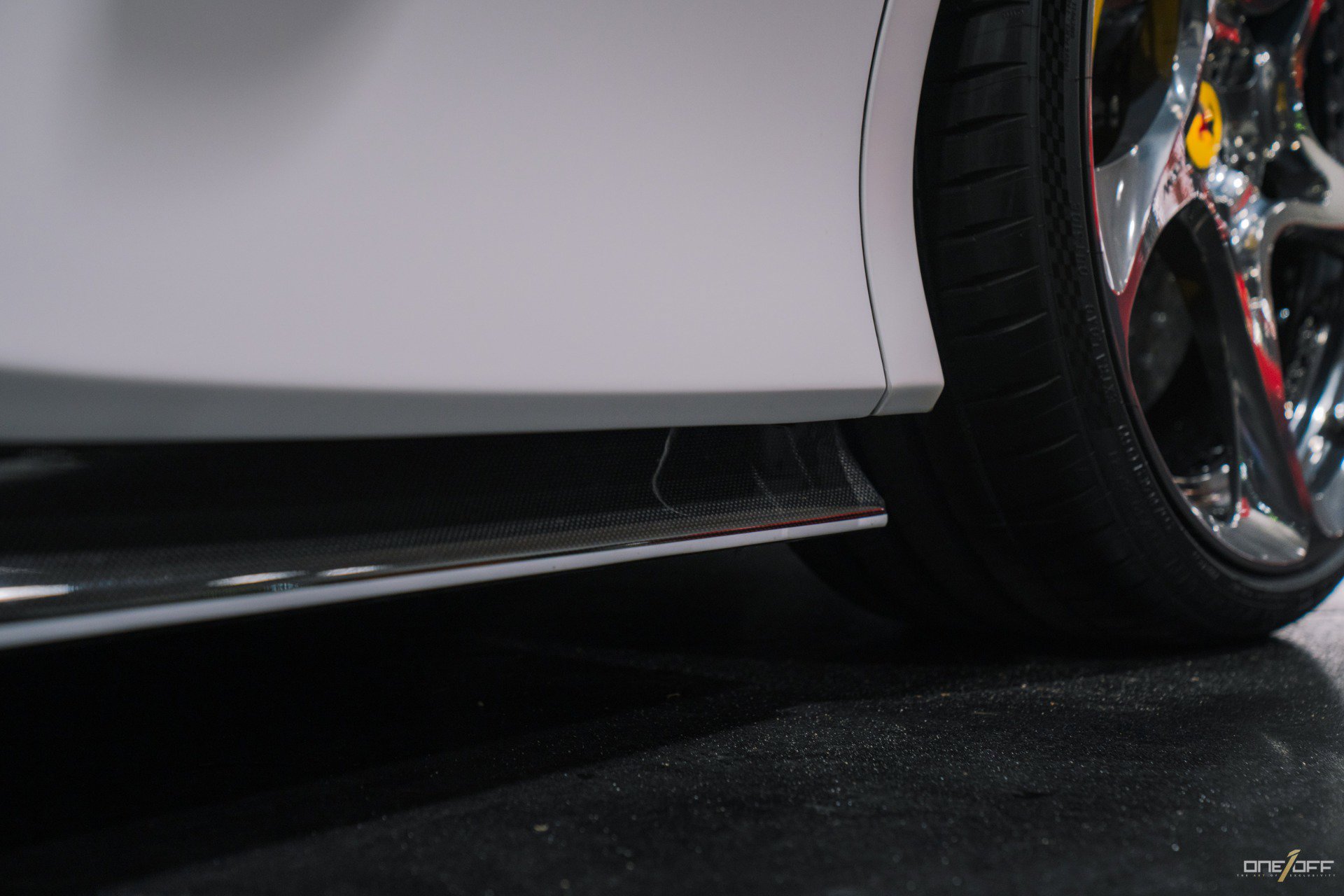 Used 2022 Ferrari SF90 Spider image 14