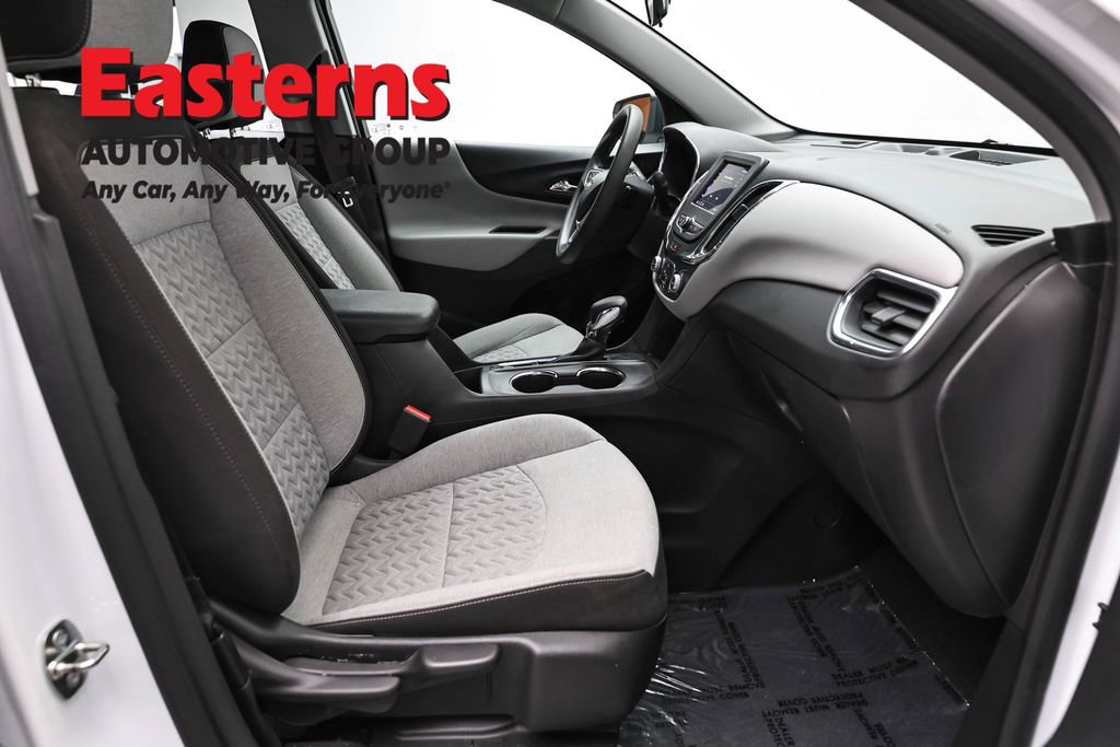 Used 2022 Chevrolet Equinox LS FWD image 23