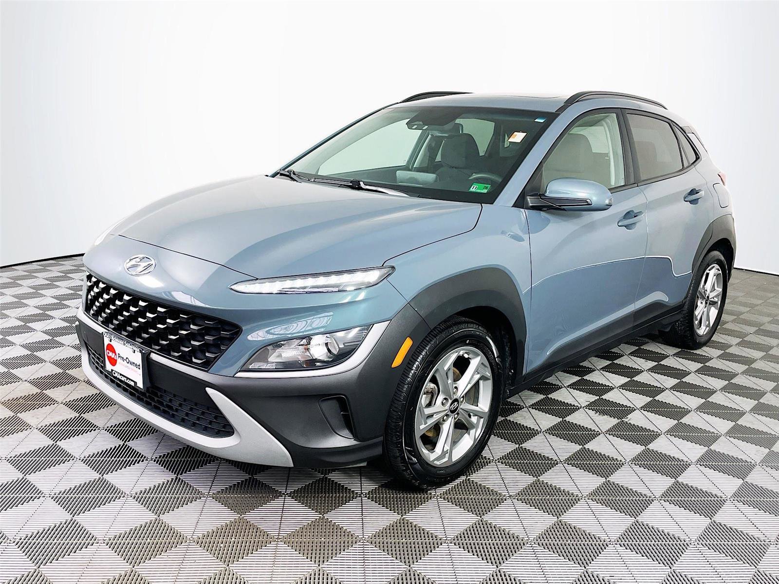 Used 2022 Hyundai Kona SEL w/ Convenience Package image 3