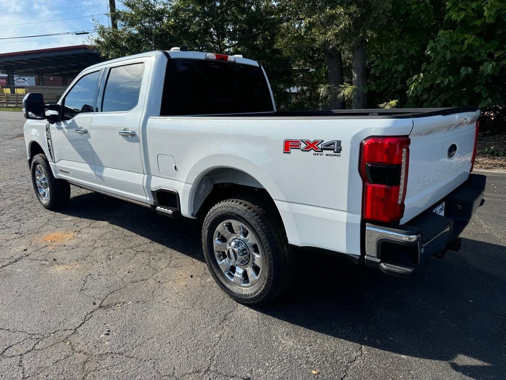 Used 2025 Ford F350 Lariat w/ Lariat Ultimate Package AWD/4WD image 3
