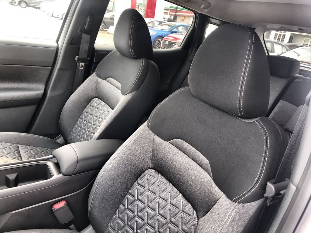 New 2026 Nissan Kicks SV w/ SV Premium Package AWD/4WD image 11