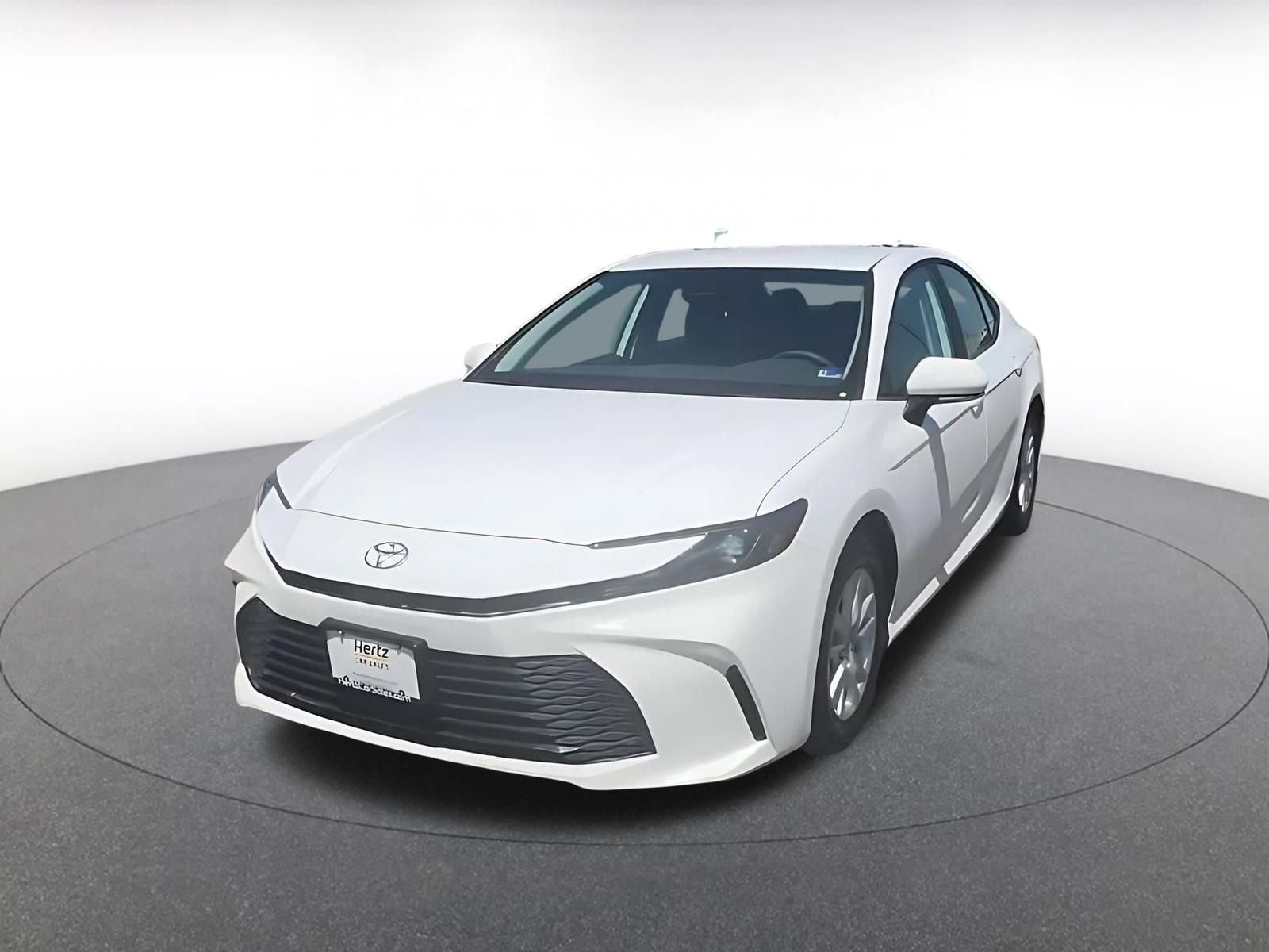 Used 2025 Toyota Camry Hybrid FWD image 7