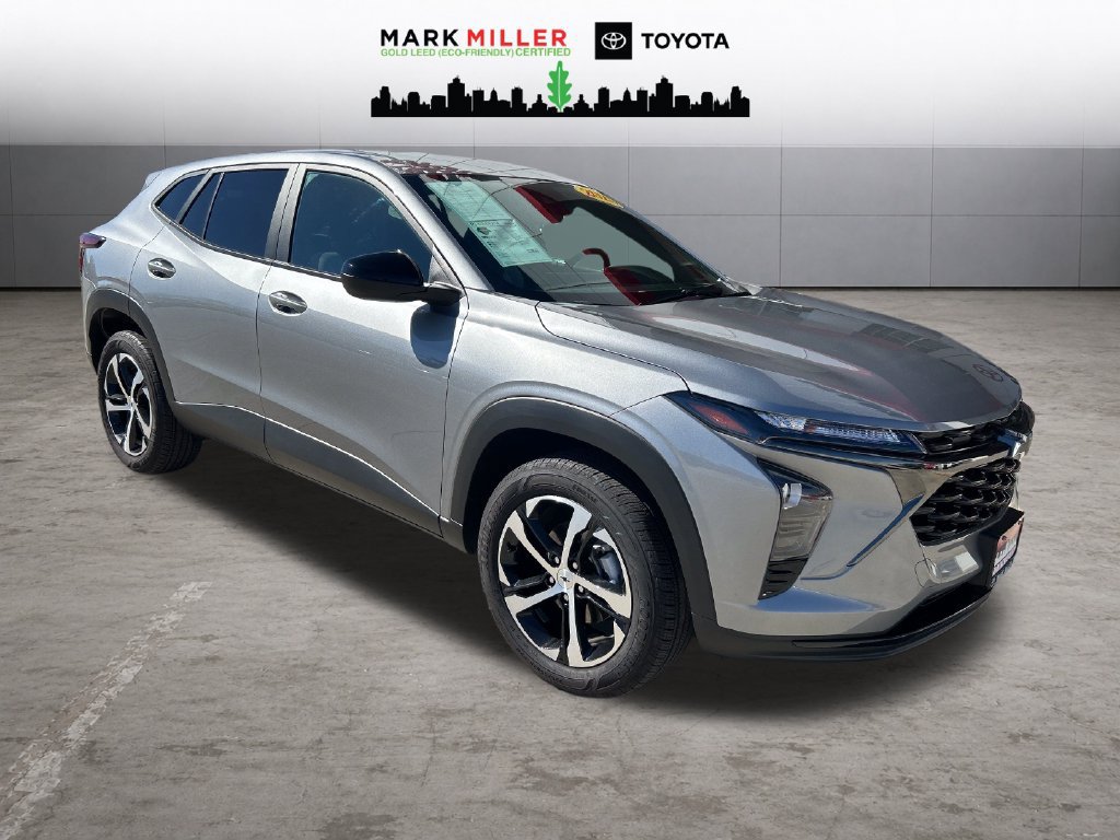 Used 2024 Chevrolet Trax RS w/ Driver Confidence Package FWD image 8