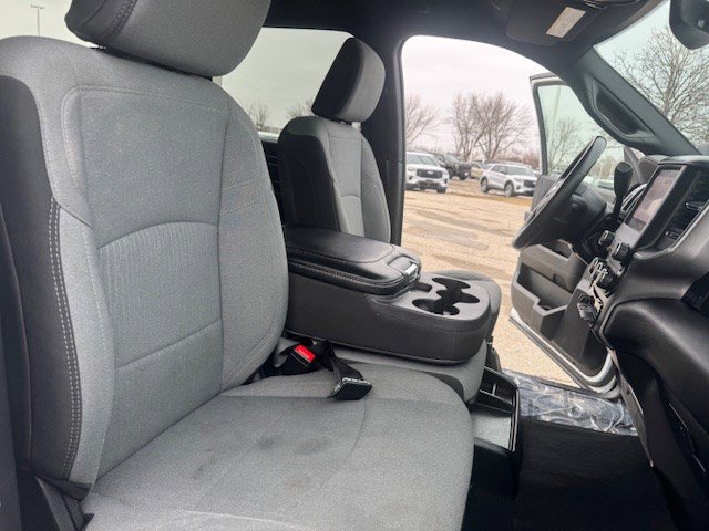 Used 2024 RAM 3500 Big Horn AWD/4WD image 36