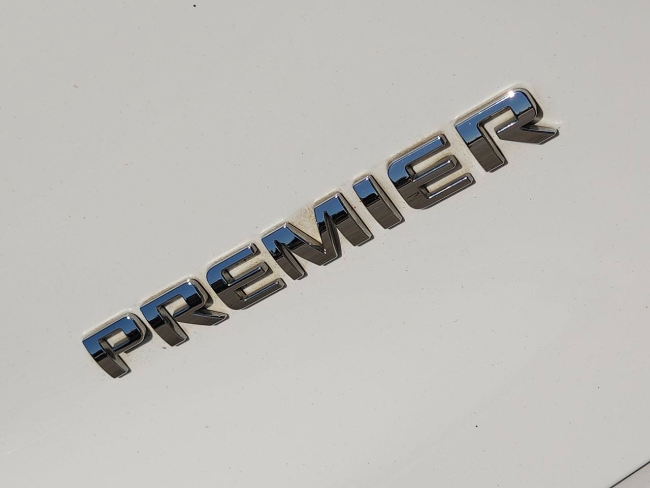 Used 2019 Chevrolet Blazer Premier w/ Driver Confidence II Package FWD image 10