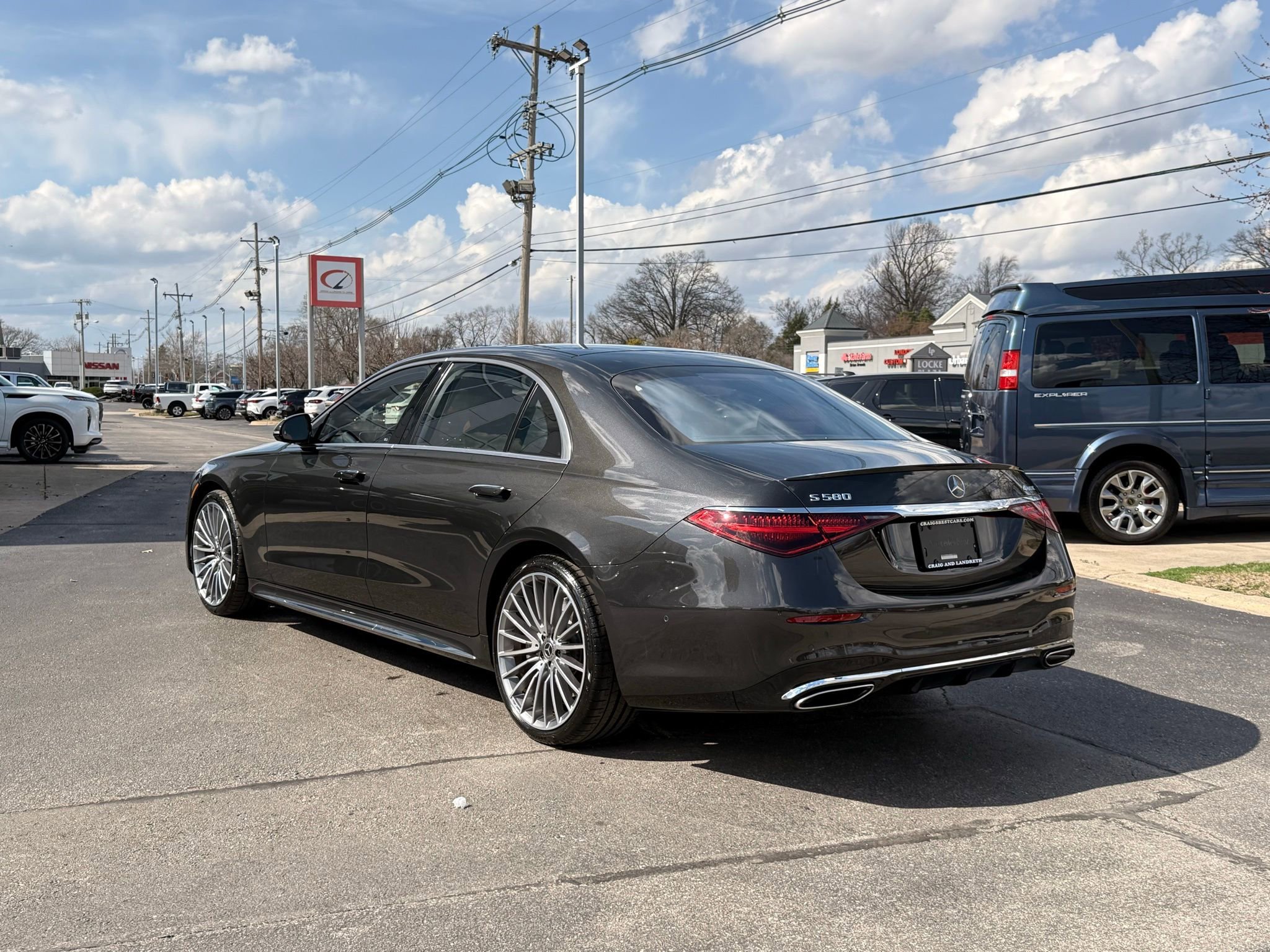 Used 2022 Mercedes-Benz S 580 4MATIC Sedan w/ AMG Line Package image 6