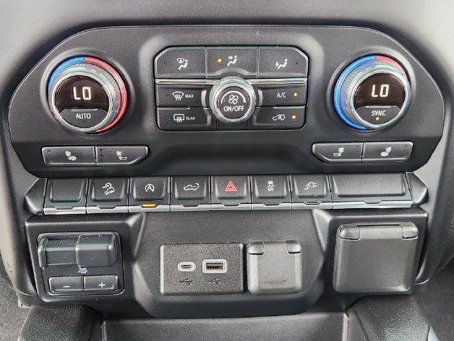 Used 2020 Chevrolet Silverado 1500 RST w/ True North Edition AWD/4WD image 21