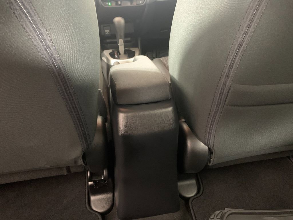 Used 2018 Honda Fit EX image 34