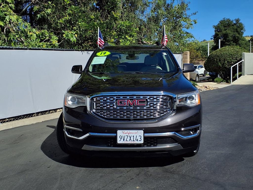 Used 2019 GMC Acadia Denali w/ Technology Package image 2