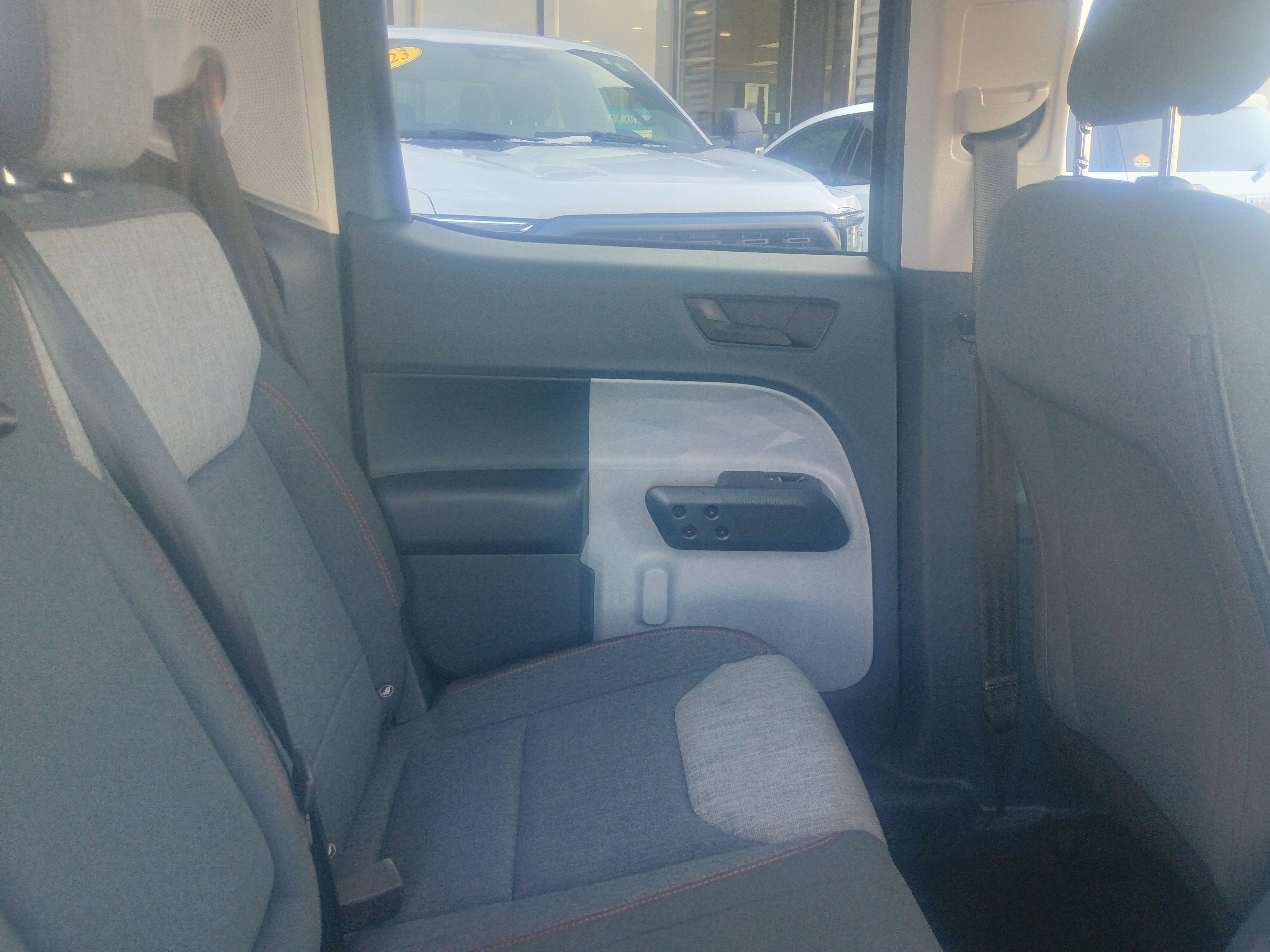 Used 2022 Ford Maverick XLT image 14