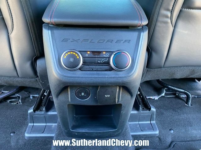 Used 2025 Ford Explorer ST-Line w/ ST-Line Street Pack AWD/4WD image 50