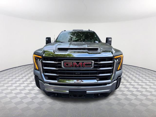 Used 2024 GMC Sierra 2500 SLE w/ SLE Value Package; AWD/4WD image 2