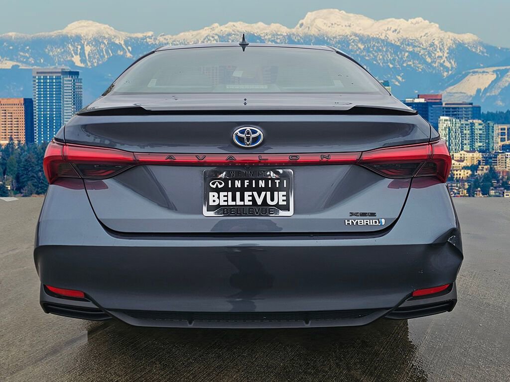 Used 2019 Toyota Avalon XSE image 6