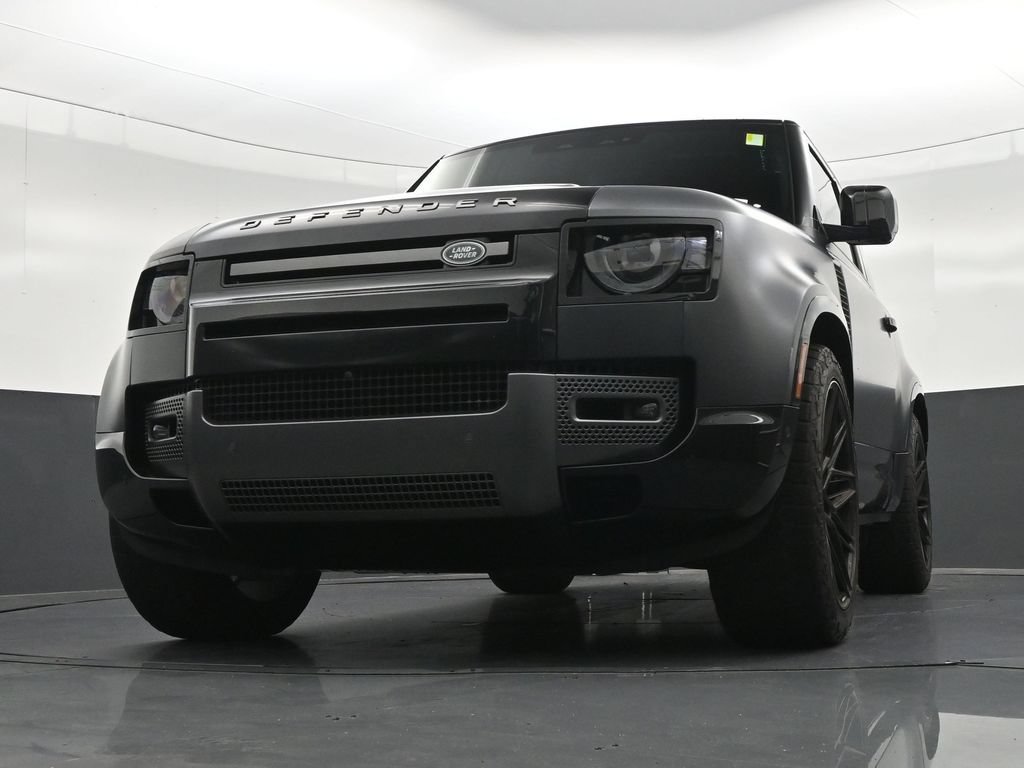 Used 2023 Land Rover Defender 90 V8 AWD/4WD image 29
