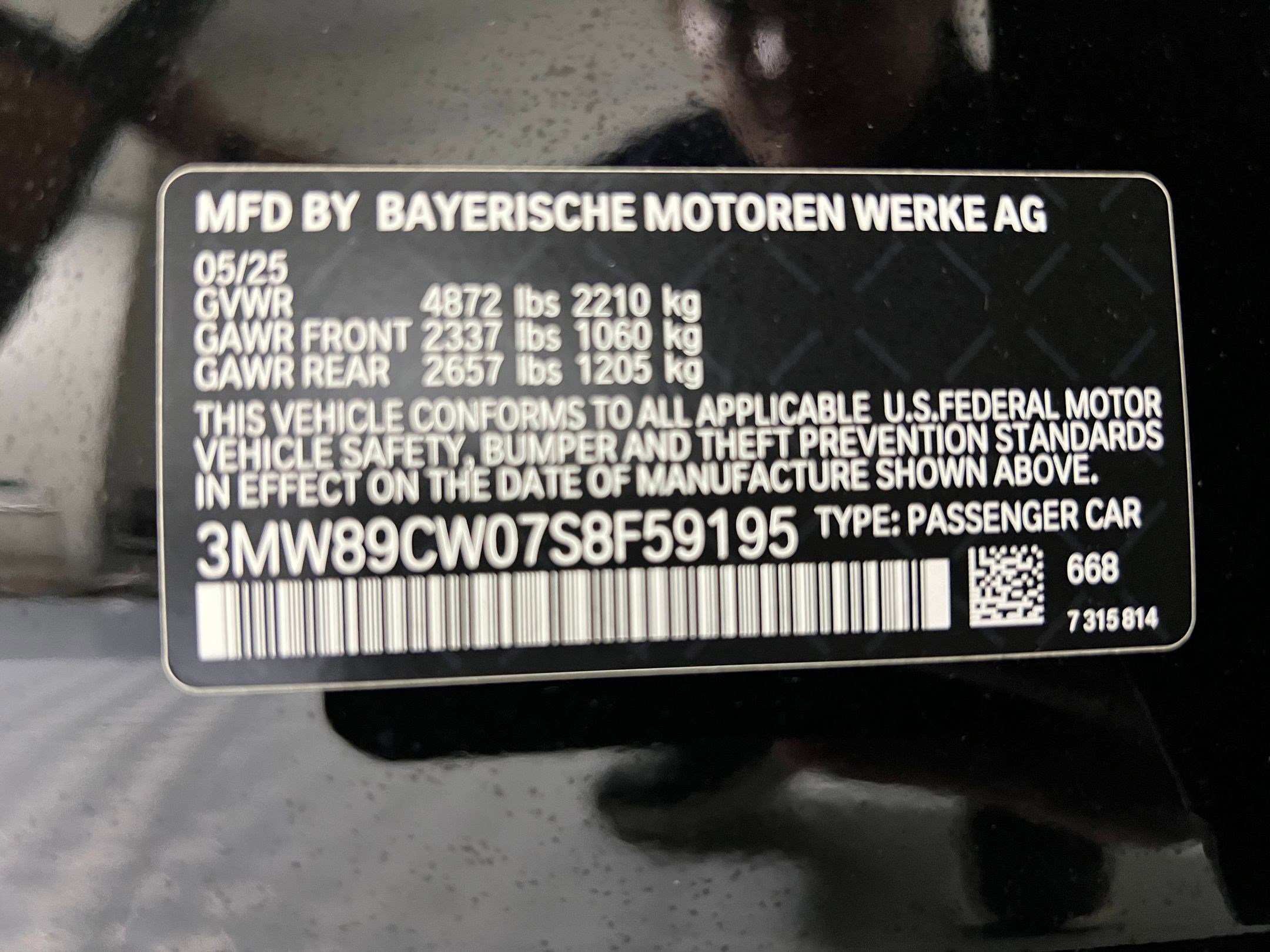 New 2025 BMW 330i xDrive Sedan w/ Convenience Package AWD/4WD image 19