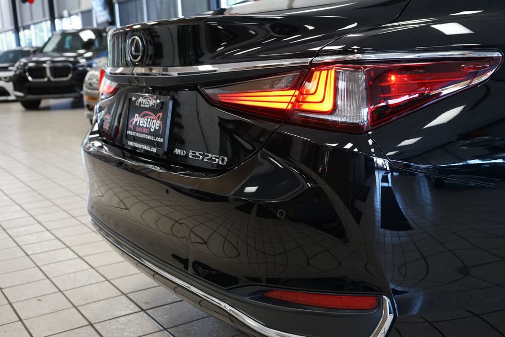 Used 2021 Lexus ES 250 w/ Premium Package AWD/4WD image 15