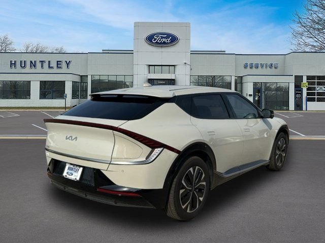 Used 2024 Kia EV6 Wind w/ Wind Technology Package AWD/4WD image 5