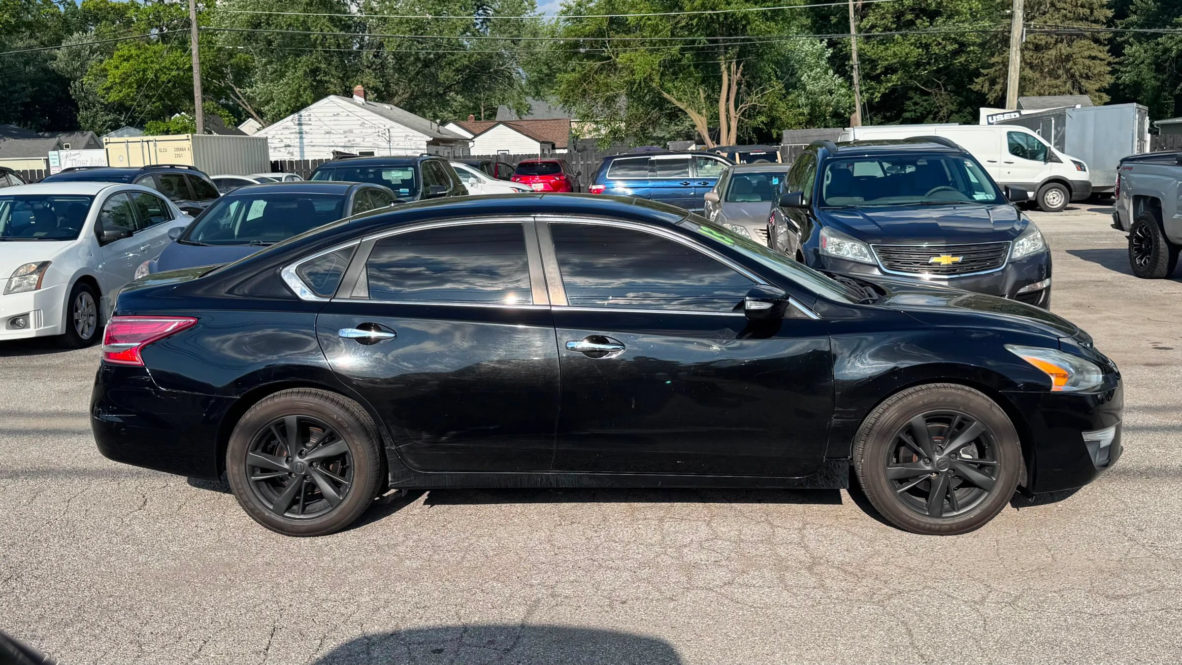 Used 2013 Nissan Altima 2.5 SL w/ Technology Pkg FWD image 7