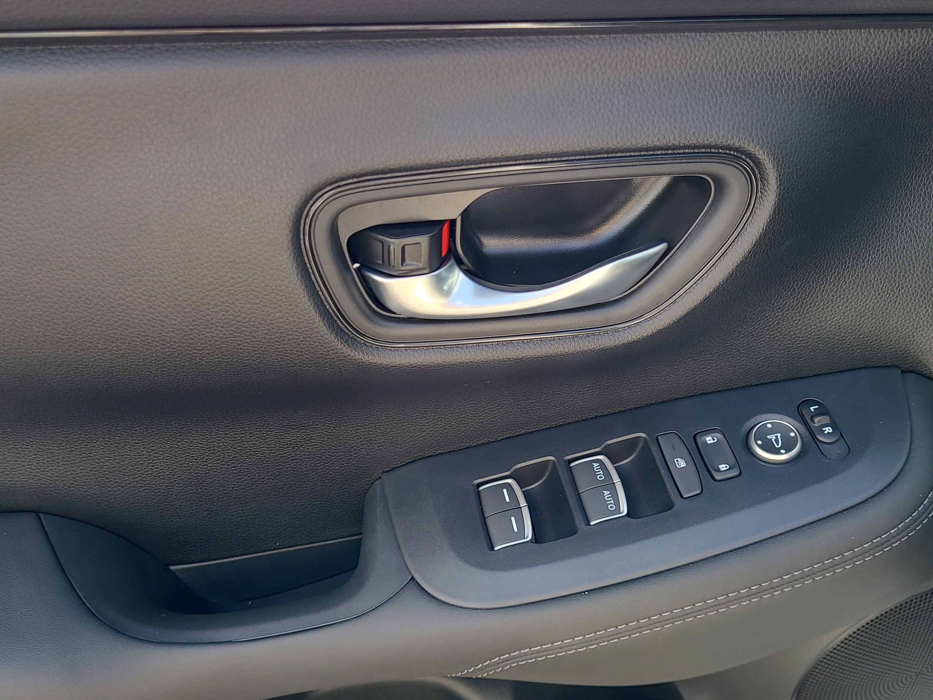 New 2026 Honda HR-V EX-L image 24