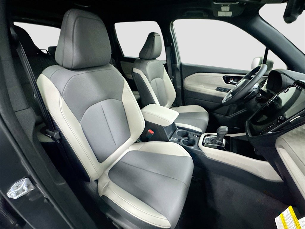 New 2025 Subaru Forester Limited image 28