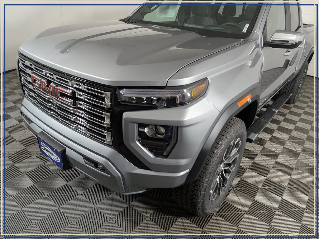 New 2026 GMC Canyon Denali AWD/4WD image 9