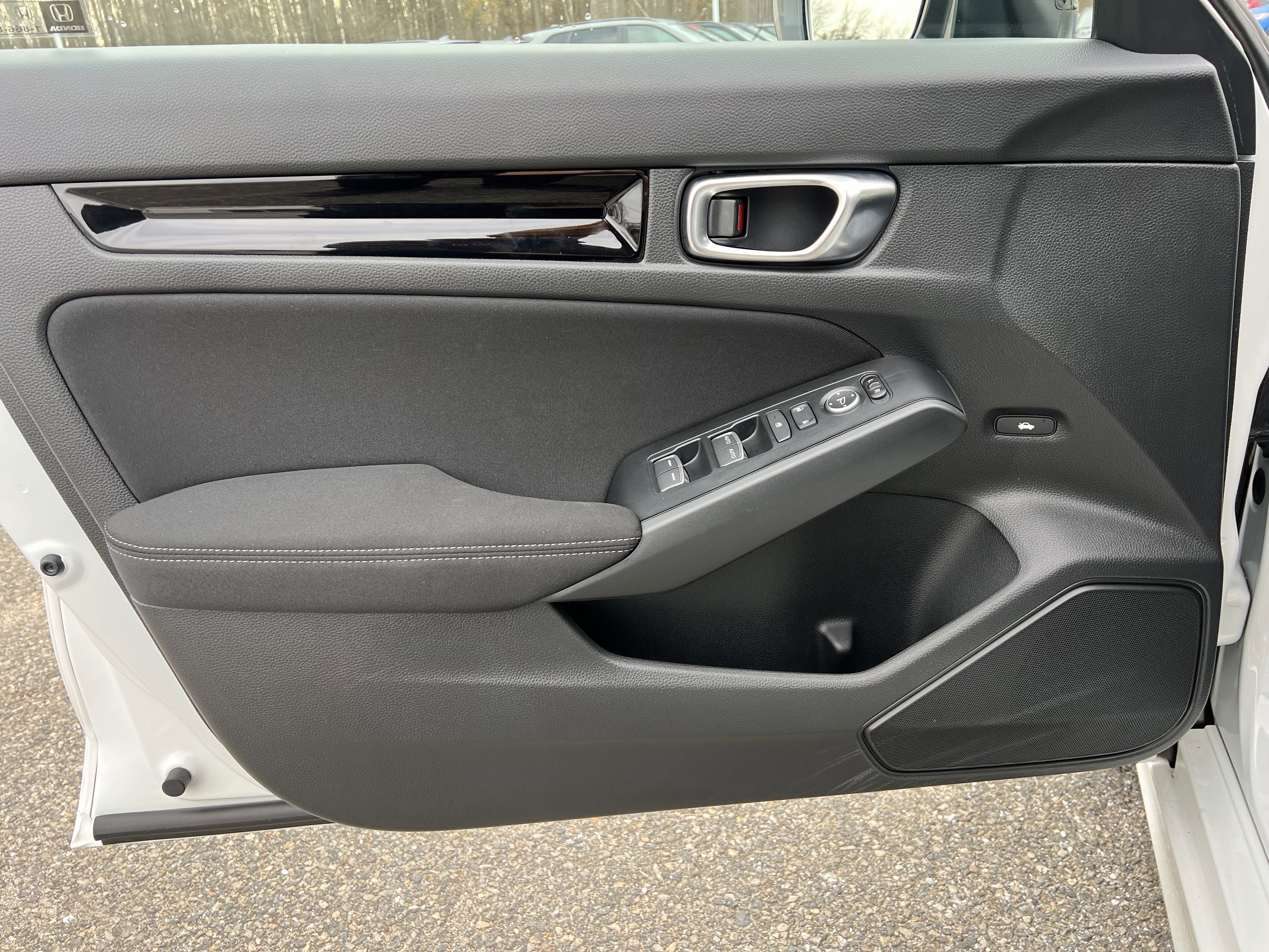 Used 2025 Honda Civic Sport image 11