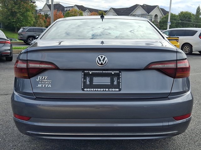 Used 2019 Volkswagen Jetta SE w/ Cold Weather Package FWD image 7