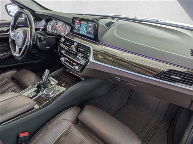 Used 2018 BMW 540i image 21