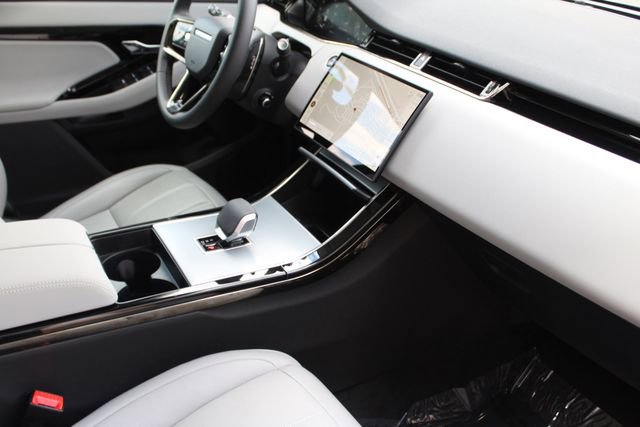 Used 2025 Land Rover Range Rover Evoque S image 27