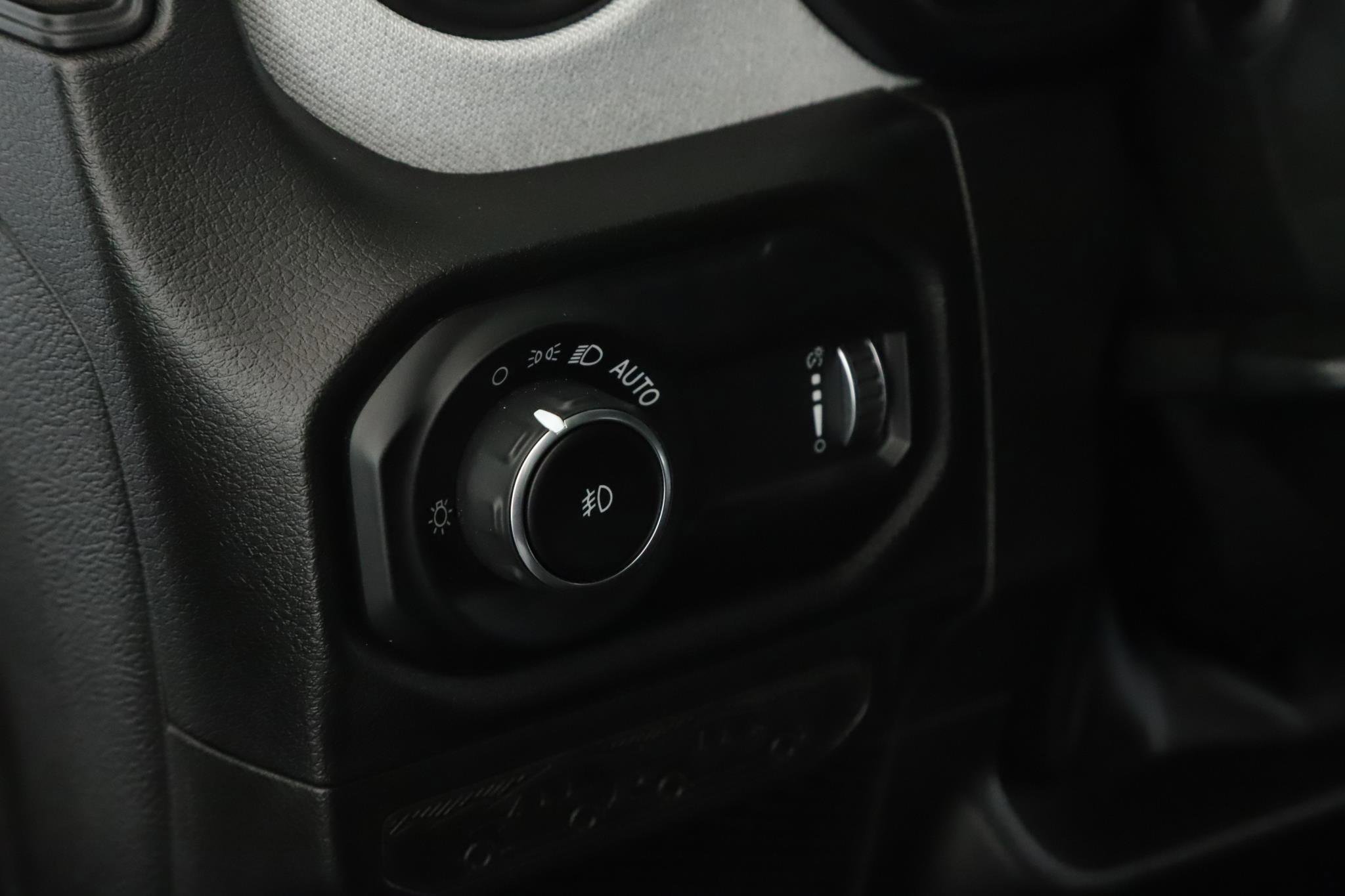 Used 2025 Jeep Wrangler Unlimited Sport image 8