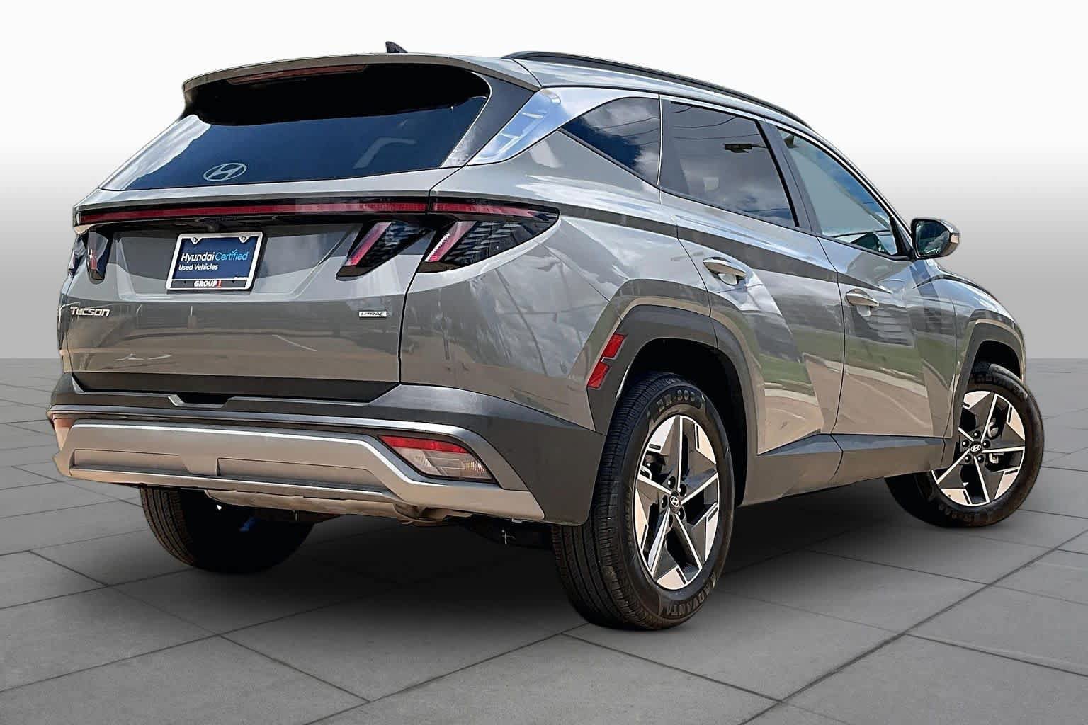 Certified 2025 Hyundai Tucson SEL AWD/4WD image 13