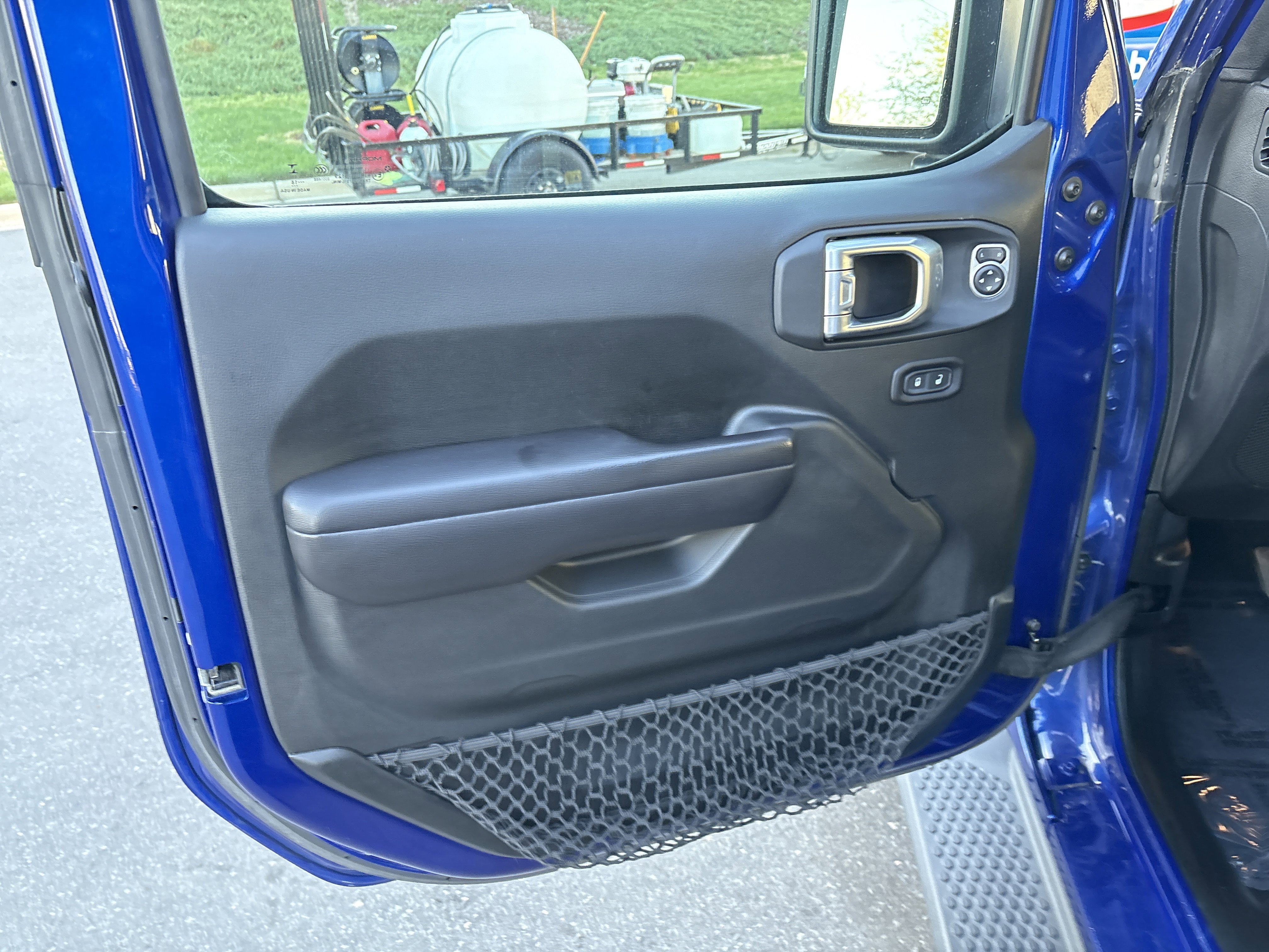 Used 2018 Jeep Wrangler Unlimited Rubicon AWD/4WD image 14
