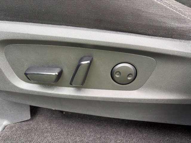Used 2024 Nissan Pathfinder SV w/ Lighting Package (N92) FWD image 30