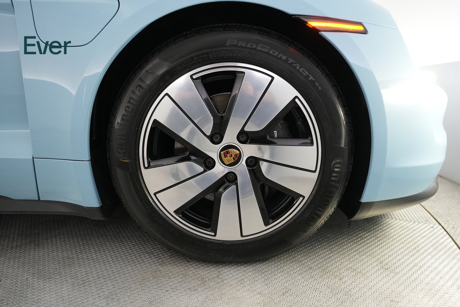 Used 2023 Porsche Taycan RWD image 20