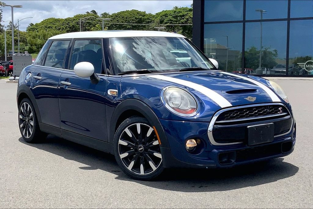 Used 2018 MINI Cooper S FWD image 1