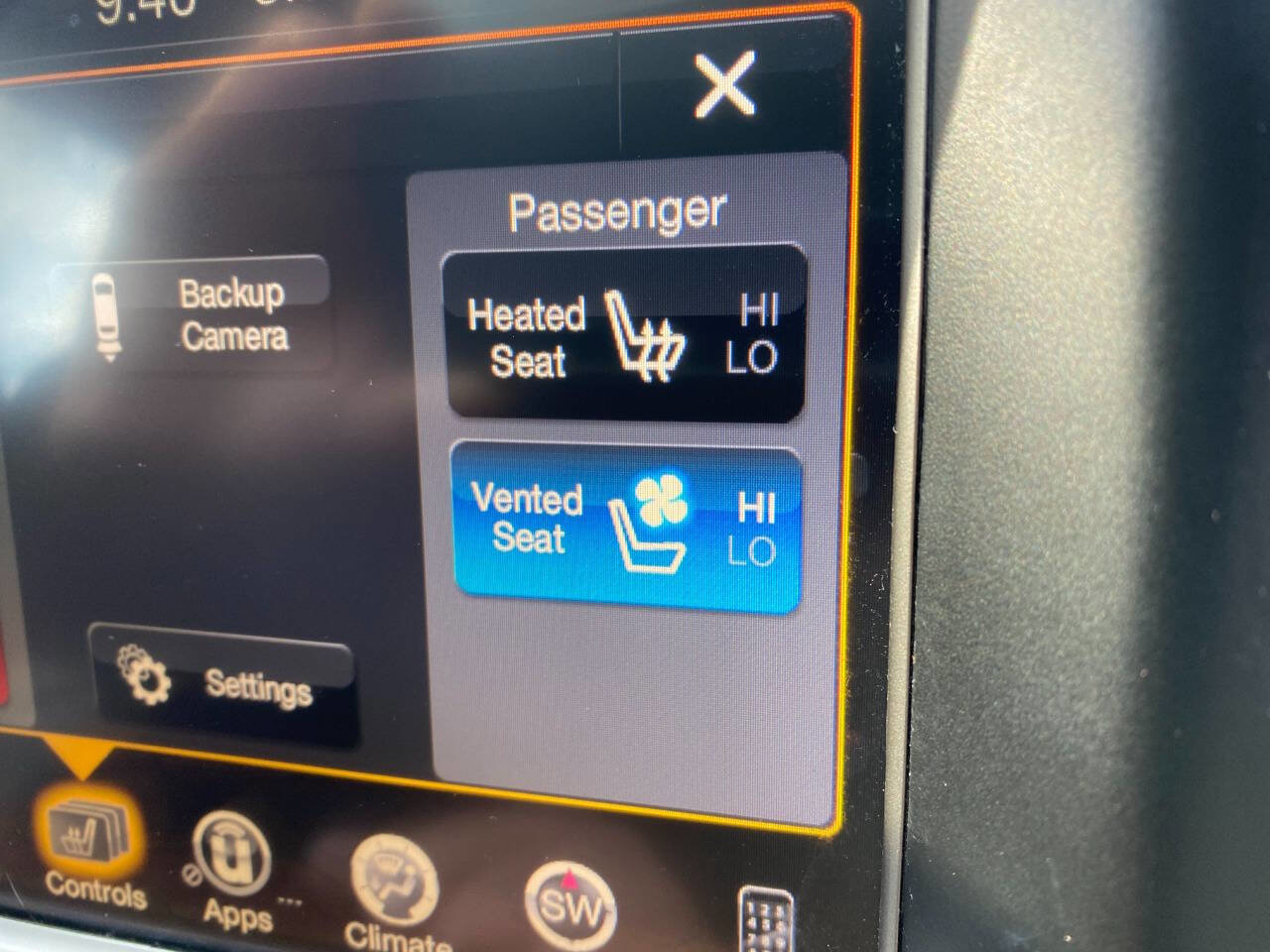 Used 2017 Jeep Grand Cherokee Overland image 37