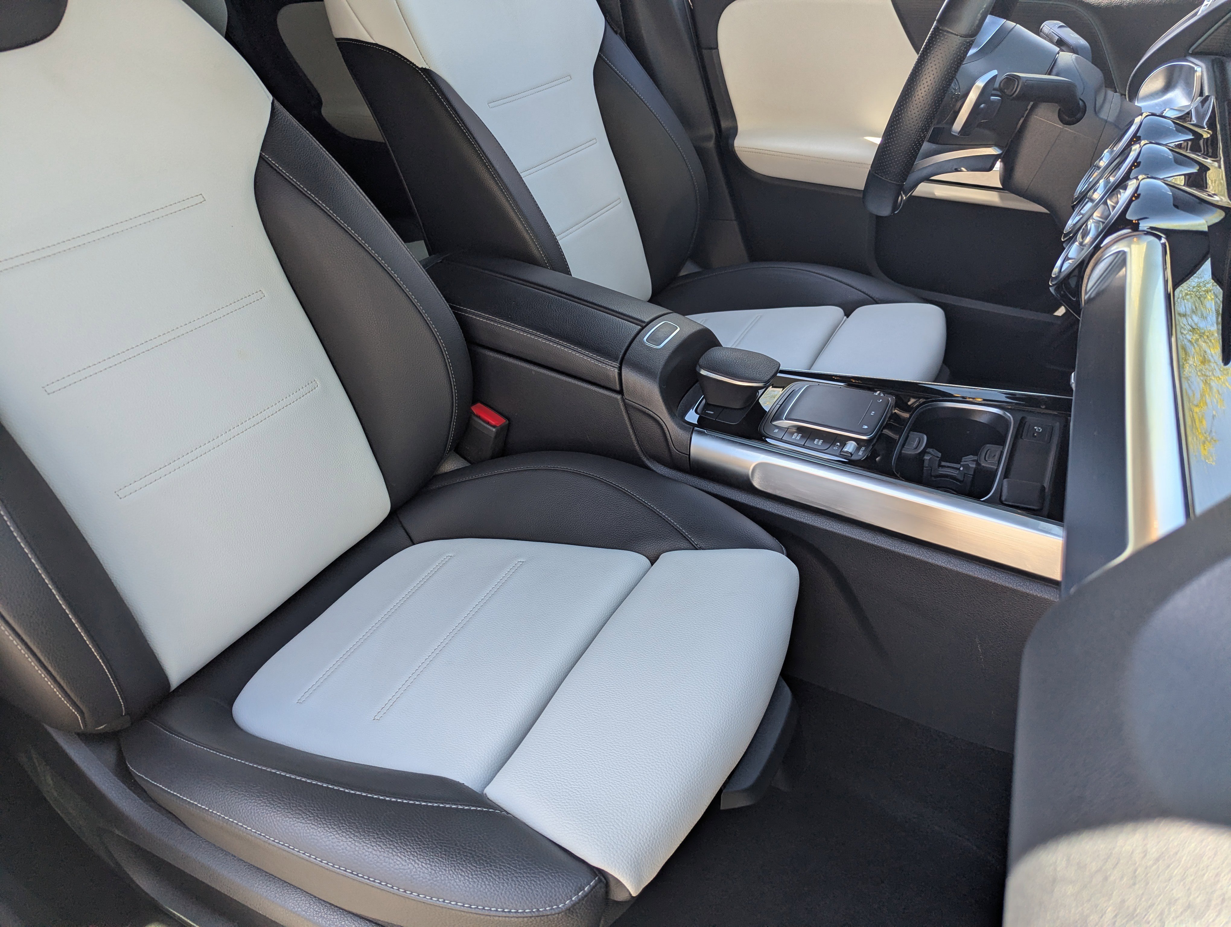 Used 2021 Mercedes-Benz GLB 35 AMG AMG GLB 35 image 9