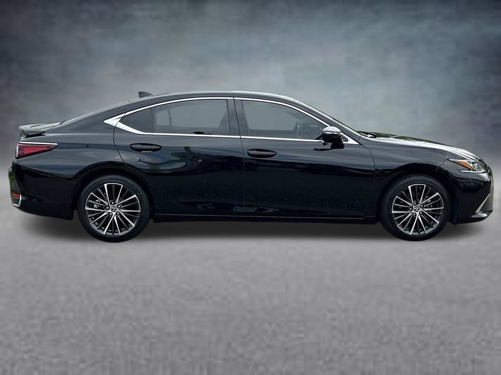 Used 2024 Lexus ES 300h w/ Premium Package FWD image 6