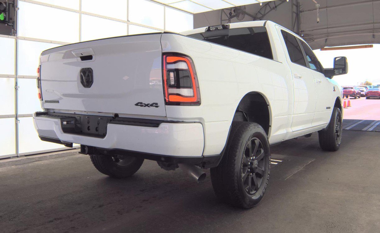 Used 2024 RAM 2500 Big Horn w/ Night Edition AWD/4WD image 4