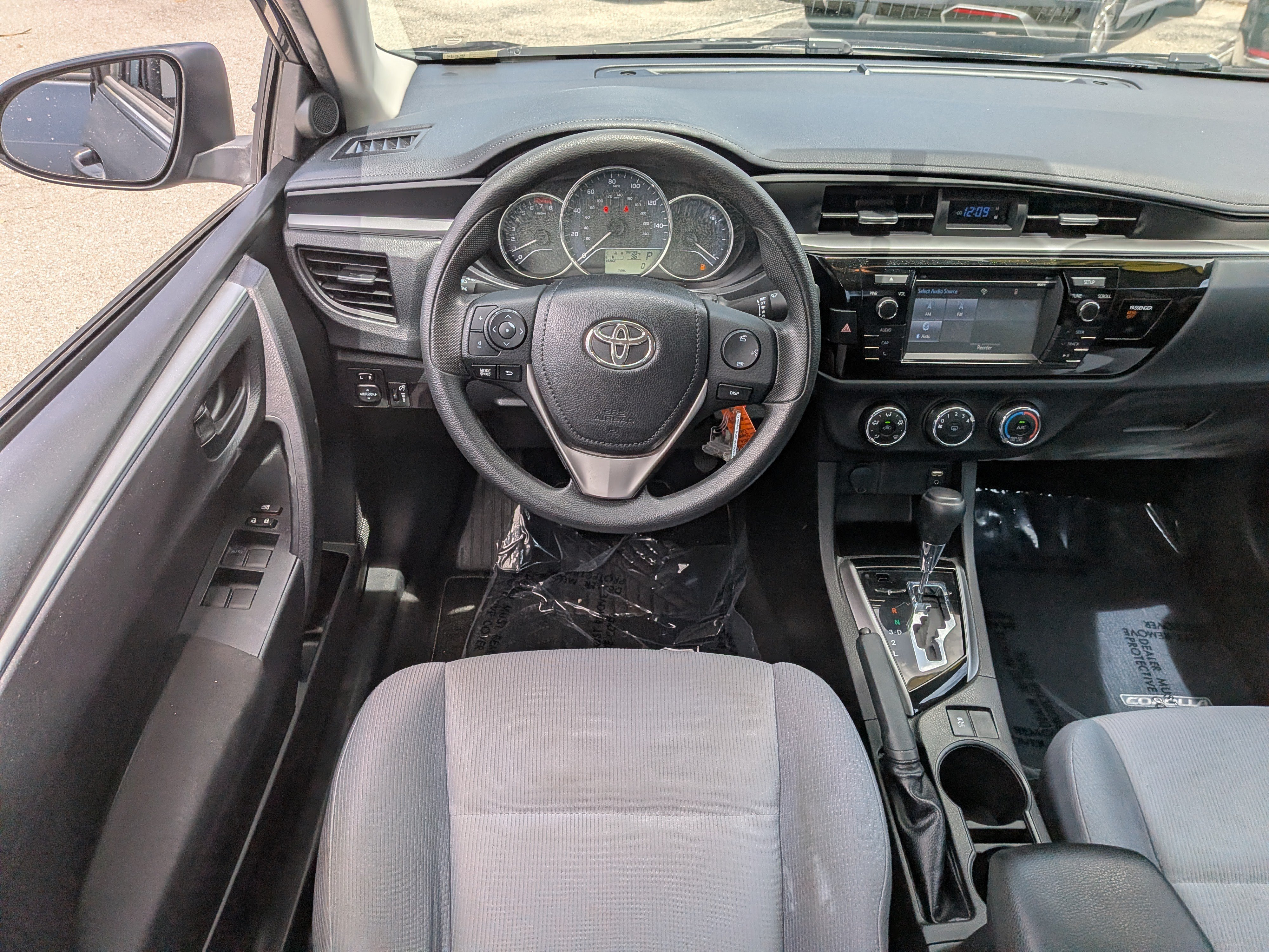 Used 2016 Toyota Corolla L FWD image 16