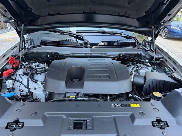 New 2026 Land Rover Defender 110 X AWD/4WD image 19