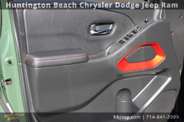 Used 2023 Nissan Frontier Pro-X w/ Technology Package image 16