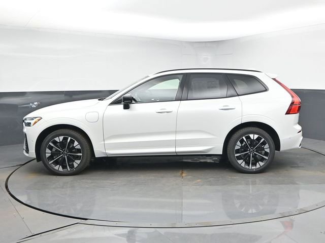 New 2026 Volvo XC60 T8 Plus w/ Protection Package Premier image 5