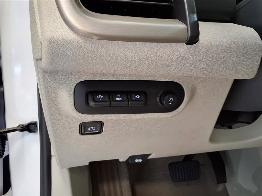 Used 2024 GMC Terrain Denali image 23
