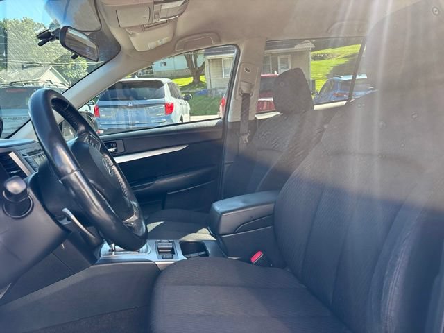 Used 2012 Subaru Outback 2.5i Premium AWD/4WD image 14
