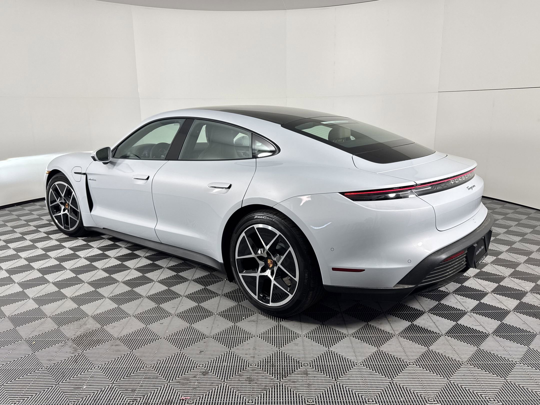 New 2026 Porsche Taycan image 3