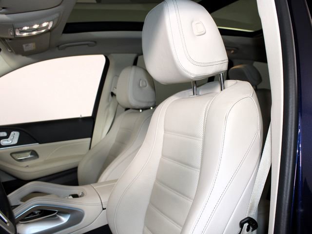 Used 2020 Mercedes-Benz GLS 450 4MATIC image 21