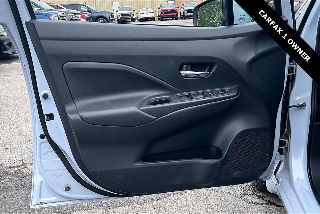 Used 2024 Nissan Versa SV w/ Trunk Package FWD image 20