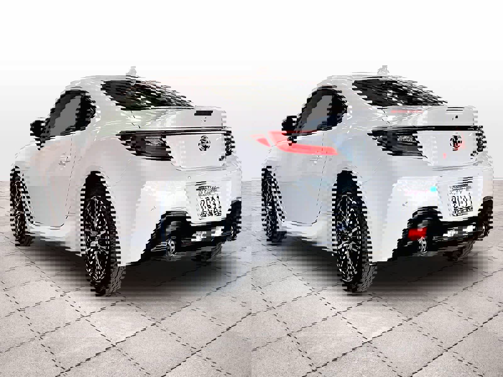 Used 2022 Toyota GR86 w/ ALL Weather Mat Package (TMS) image 12