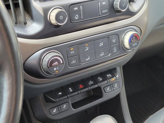 Used 2022 Chevrolet Colorado Z71 AWD/4WD image 18